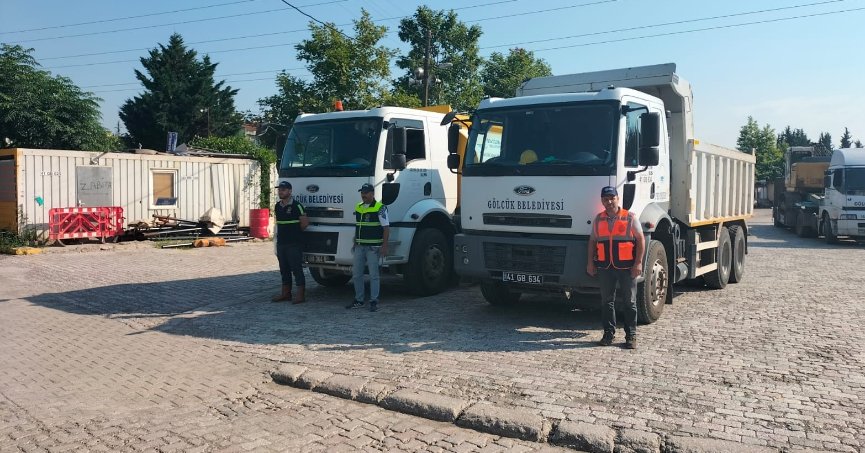 GÖLCÜK BELEDİYESİ'NDEN SEL AFETİ YAŞAYAN BARTIN'A DESTEK
