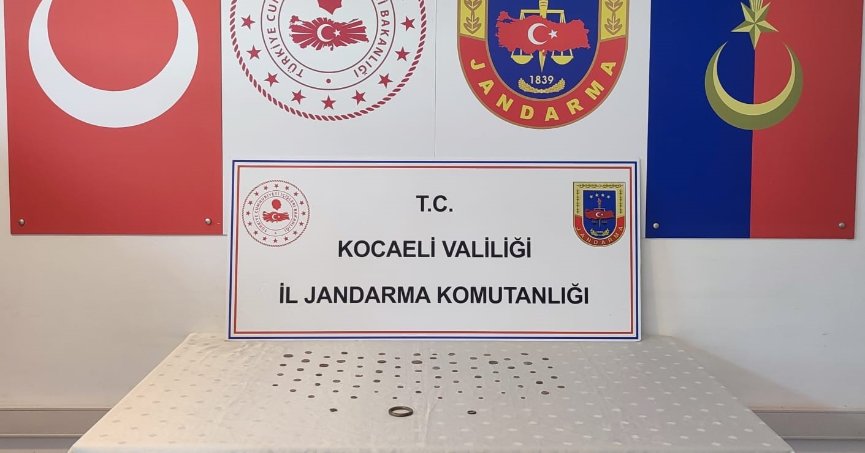 Durdurulan araçtan 77 tarihi eser çıktı