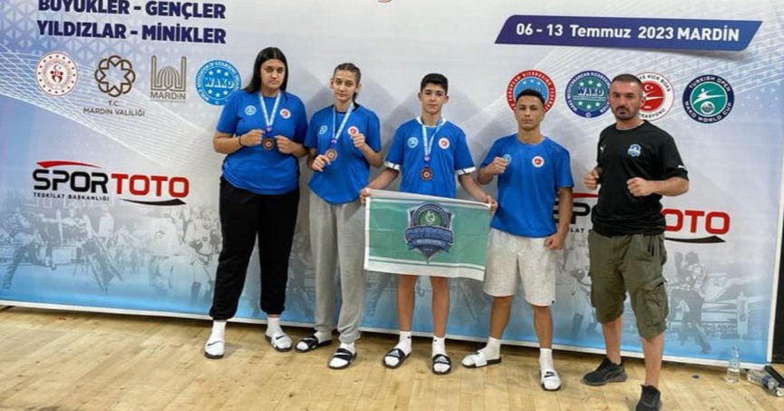 Çayırovalı kick boksçular 3 madalya kazandı