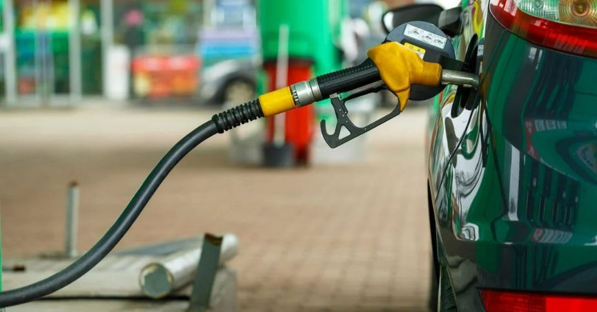 Akaryakıt fiyatlarına gece yarısı artış yolda: Motorinin ardından benzine zam geliyor