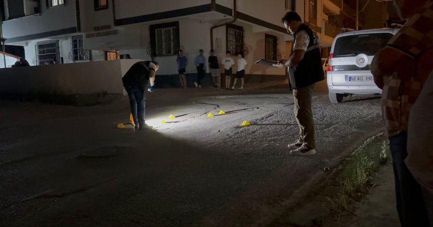 Av tüfeğiyle dehşet yaşattı: 2 yaralı