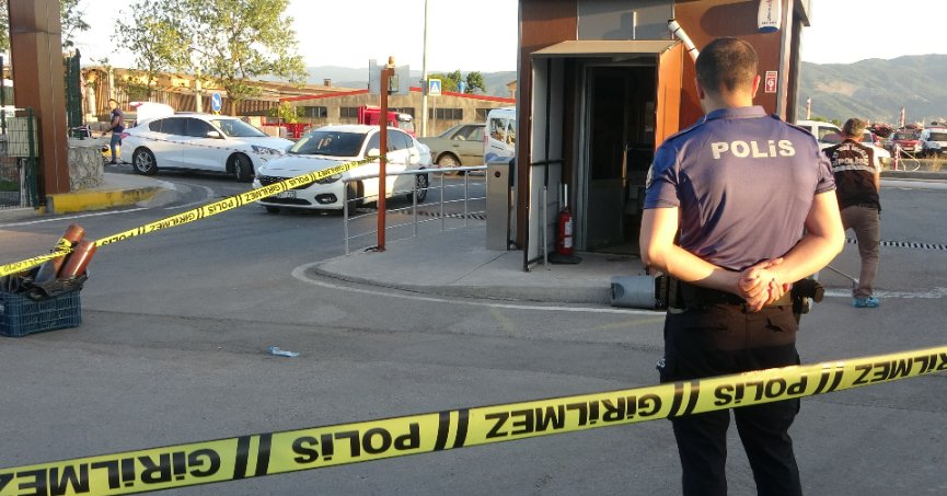 Kocaeli'de belediye personelleri arasında silahlı kavga: 2 ölü