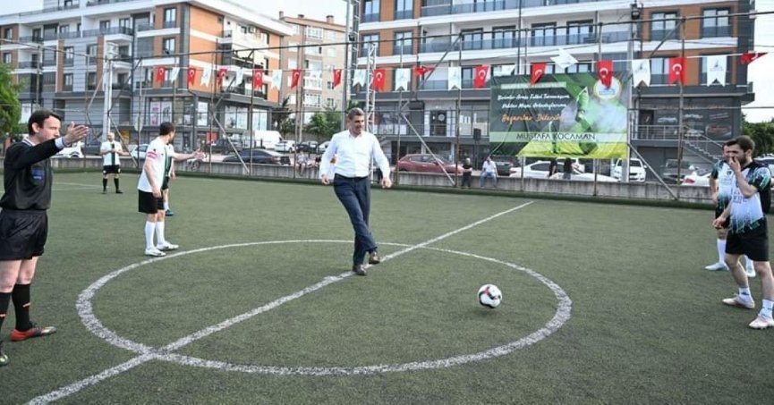 Belediye personelleri futbol turnuvasında ter döktü