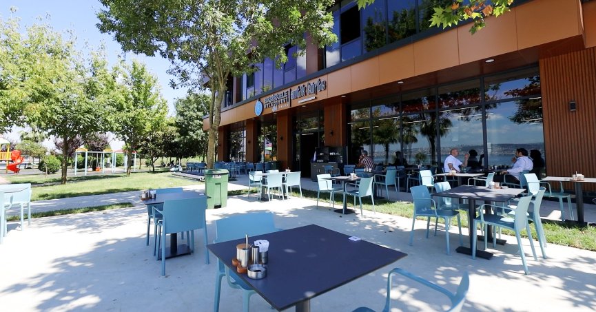 Başiskele Sahili’nin En Gözde Mekânı Hizmete Açıldı