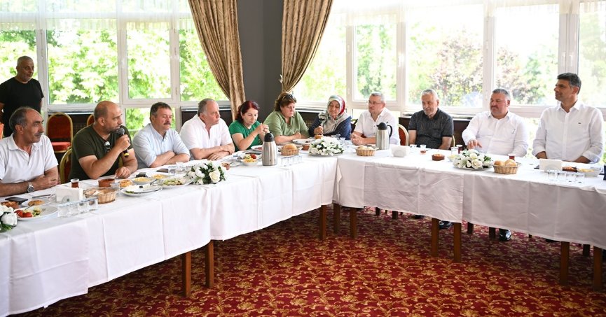 BAŞKAN KOCAMAN MUHTARLARLA BİR ARAYA GELDİ