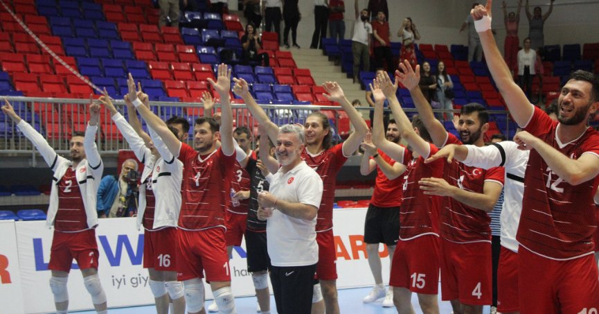 AVRUPA ŞAMPİYONASI'NDAKİ BAŞARI GÖLCÜK'ÜN GURURU OLDU