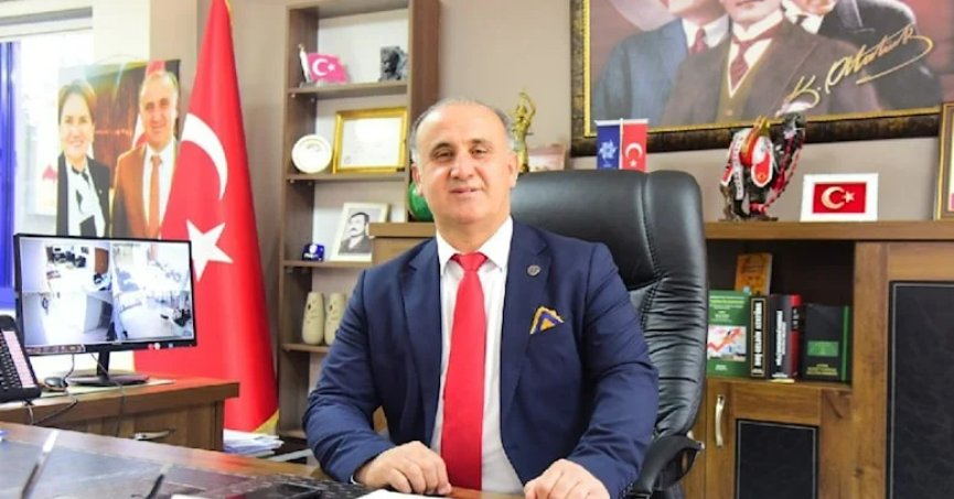 İYİ Partili belediye başkanı istifa etti, AK Parti rozetini Erdoğan takacak