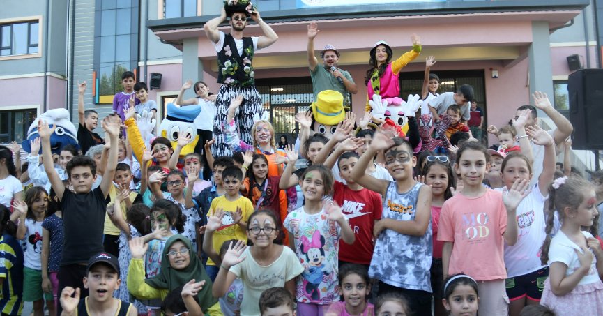 Büyükşehir’in sokak şenlikleri devam ediyor