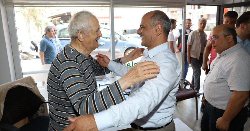 Başkan Söğüt esnafı tek tek gezdi taleplerini dinledi