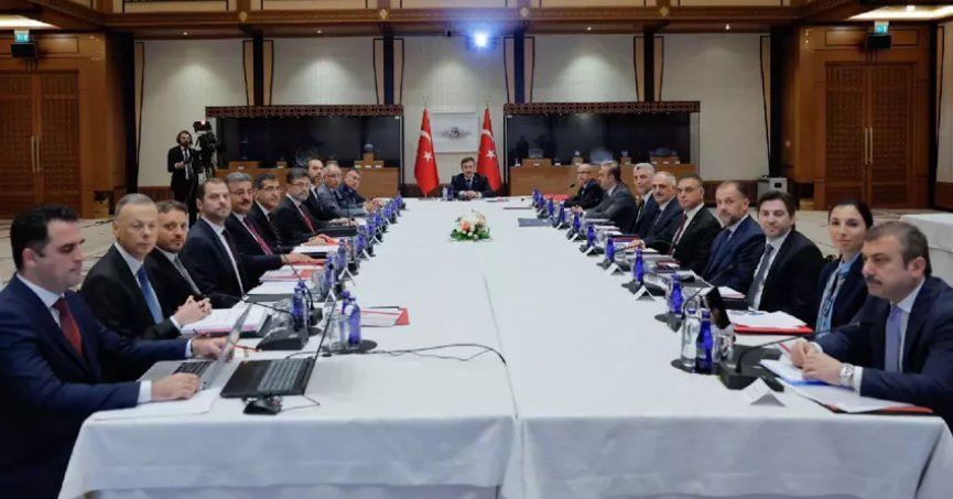 Bakan Işıkhan'dan ilk açıklama: Gelecek planları ele aldık