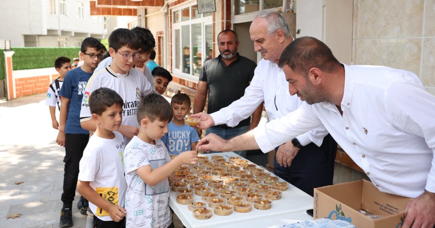 Başkan Aygün’den Öğrencilere Aşure İkramı