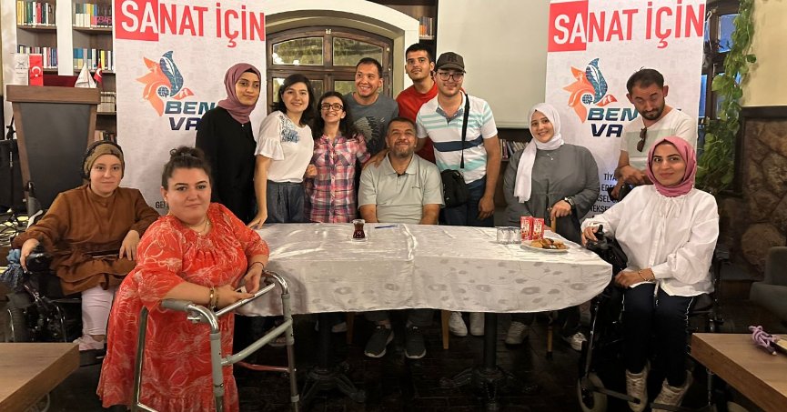 Şair Kılıçarslan, özel gereksinimli okurlarıyla buluştu