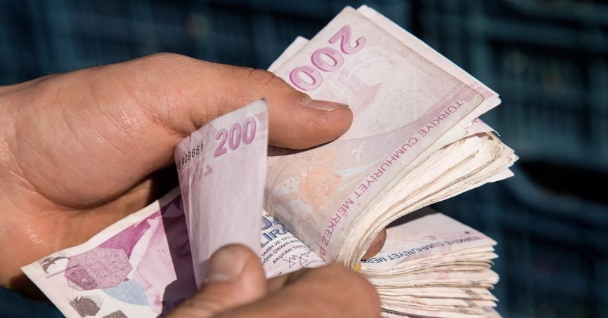 Milyonlarca memur ve emekliyi ilgilendiriyor... Zam takvimi belli oldu