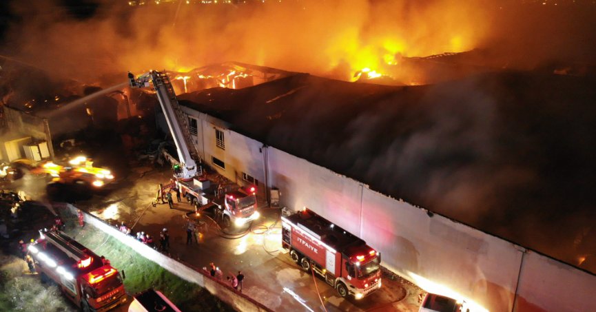 Kocaeli İtfaiyesi’nden İnegöl’e destek