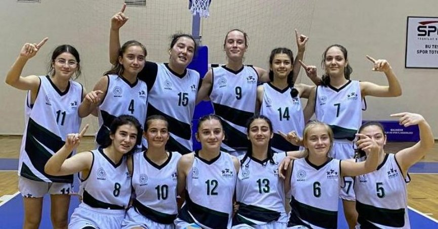 Kocaeli il karması basketbol takımlarımız yarı finalde