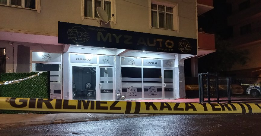 Oto galeriye silahlı saldırı: Kurşunlayıp otomobille kaçtılar