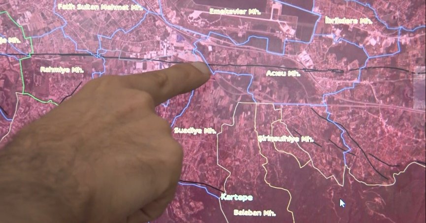 Türkiye’de 18 il ve 80'i aşkın ilçe merkezi üzerinden 486 diri fay hattı geçiyor