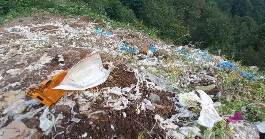 Kamyon dolusu atığı ormana atan firmaya 812 bin TL ceza