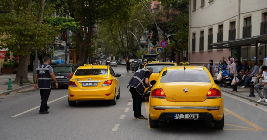 Büyükşehir ticari taksileri denetliyor