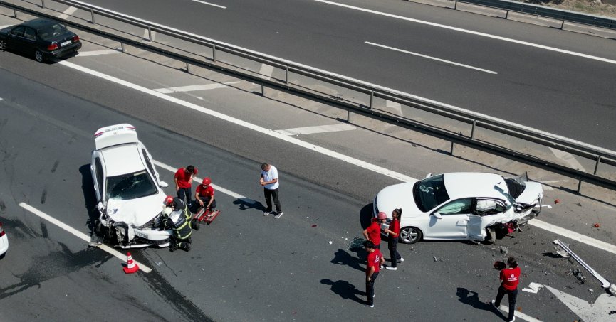 TEM Otoyolu'nda iki ayrı kaza