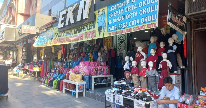 Okul kıyafeti alırken çocuğunuz sağlığından olmasın