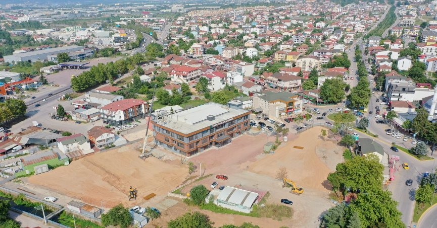 Başiskele Yeşilyurt Mahallesi meydana çıkıyor