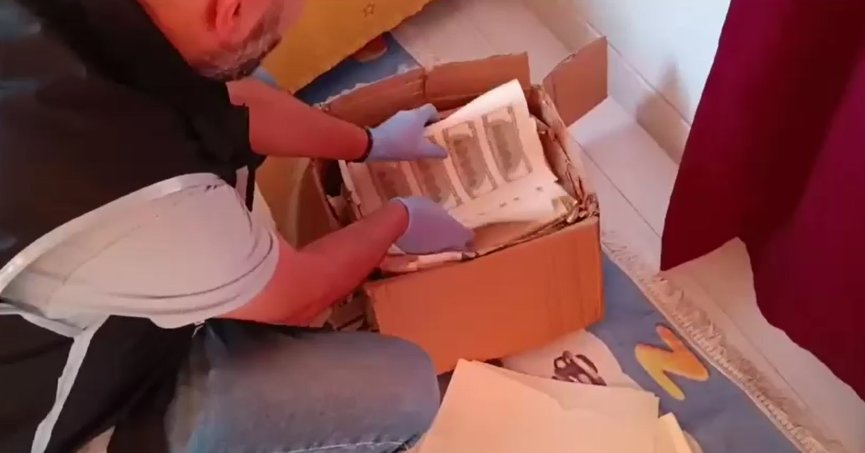 Matbaa kurup sahte dolar bastılar