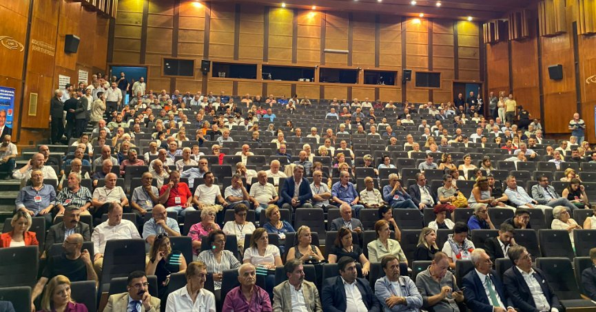 “SALON BOŞ GÖRÜNÜYOR AMA HALA UMUT VAR”