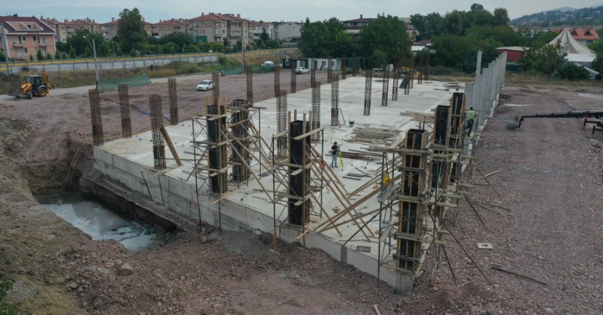 Karamürsel Terminal Binası tam yol ilerliyor