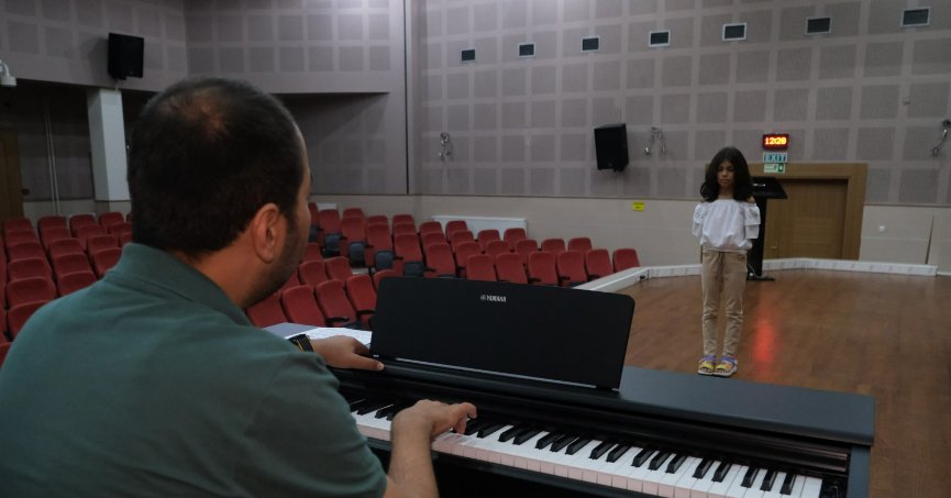 Konservatuvar öğrencisi olabilmek için ter döktüler   