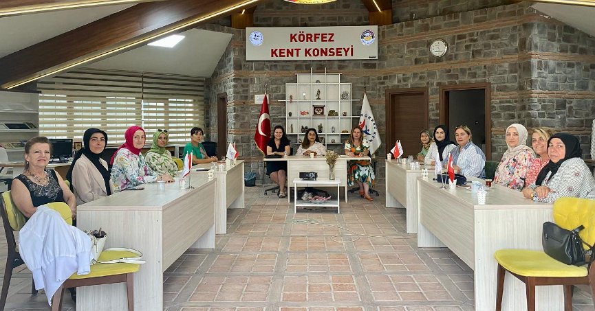 Körfez Kadın Meclisi  yeni projeleri konuştu