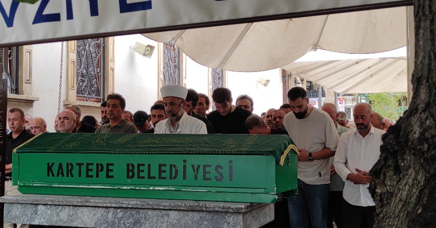 7. kattan düşen genç son yolculuğuna uğurlandı