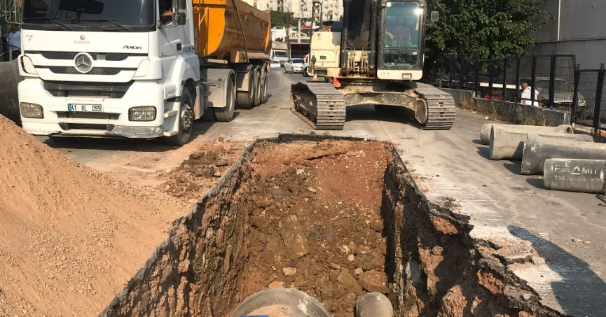 GEBZE KÖŞKLÜÇEŞME MAHALLESİ’NE YENİ ALTYAPI HATLARI YAPILIYOR