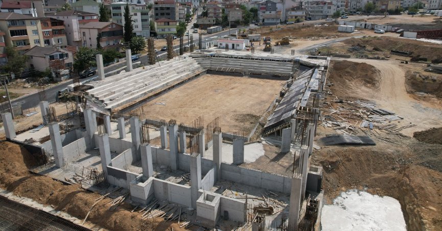 Çayırova'ya yeni spor salonu