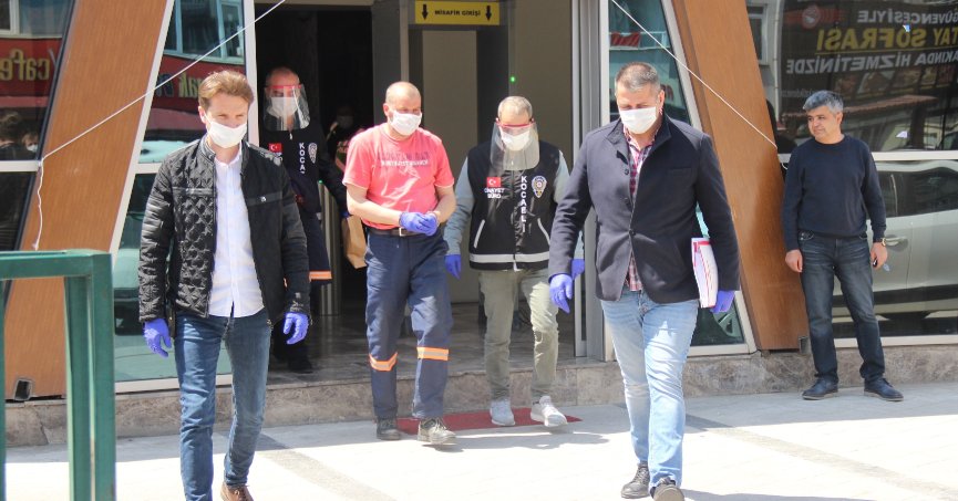 Ağabeylerini öldürdükleri gerekçesiyle yargılanan kardeşler beraat etti