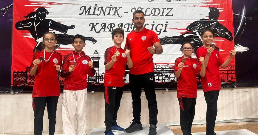 Körfezli Karatecilere Yan Bakılmıyor