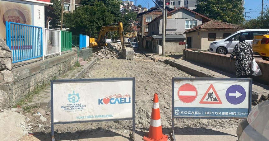 Yenidoğan Derince Caddesi’nin çehresi değişiyor