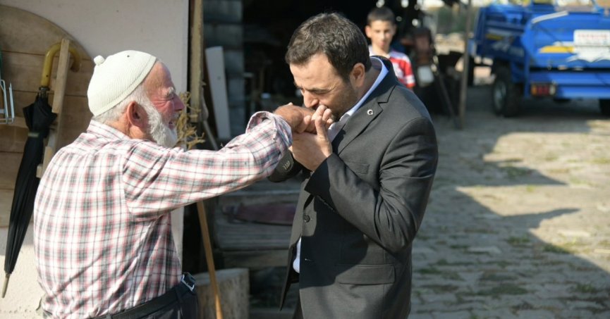 Halkın İçinden, Halkla İç İçe Bir Başkan: M. Yasin Özlü   