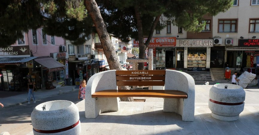 Derince Kent Meydanına kentsel donatı