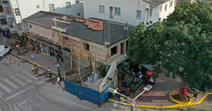 Özbek Sokak özüne uygun yenileniyor