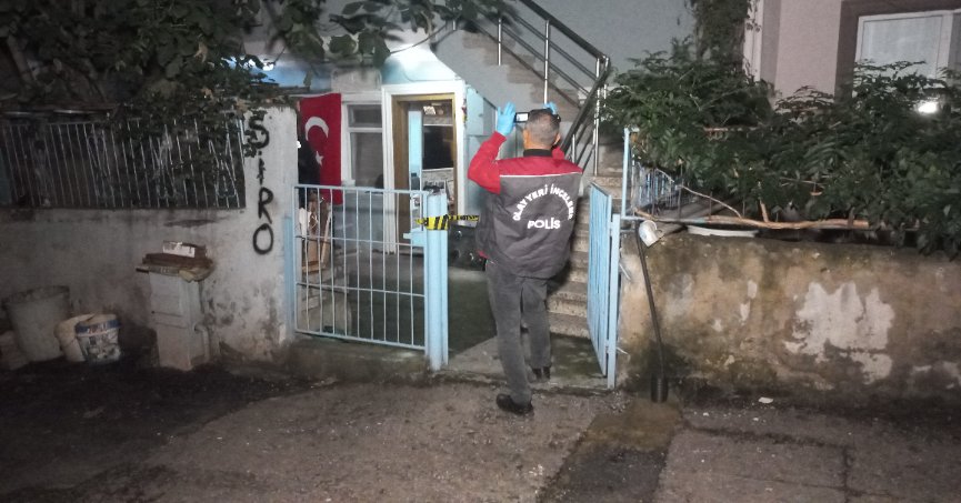 17 yaşındaki çocuk babasını tabancayla vurdu