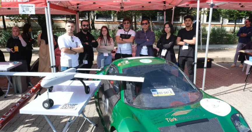    Büyükşehir KOÜ’lü gençlere ‘Mutlu Şehir Kocaeli’yi tanıttı