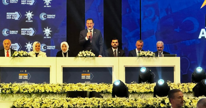 Tarihi kongrenin Divan Heyeti’nde  Başkan Büyükakın da var 