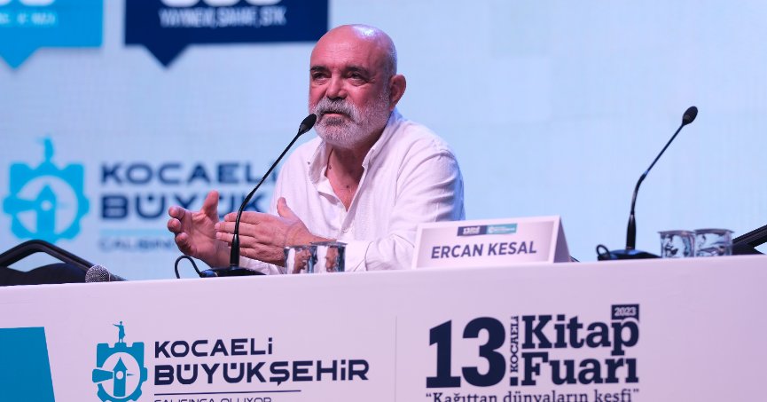 Ünlü oyuncu Ercan Kesal, 13. Kocaeli Kitap Fuarı'nda sevenleriyle buluştu