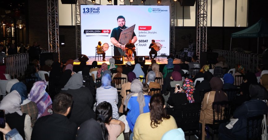 Anar’dan önce söyleşi sonra konser