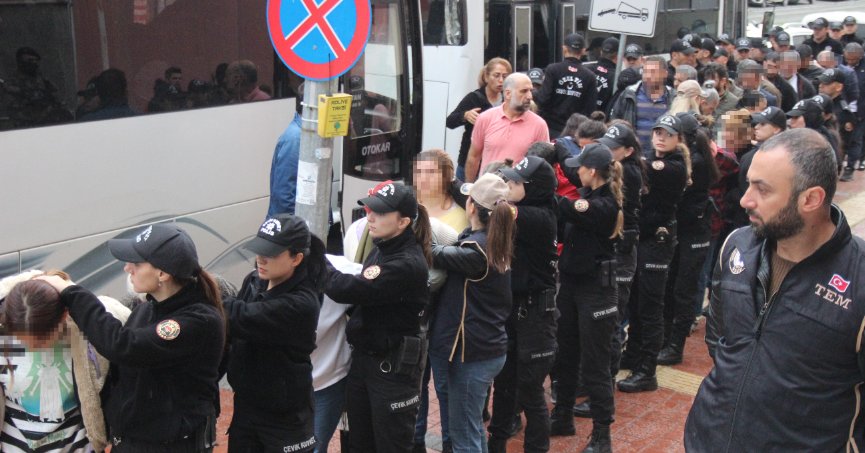 HDP il başkanının da aralarında bulunduğu şüpheliler adliyeye sevk edildi