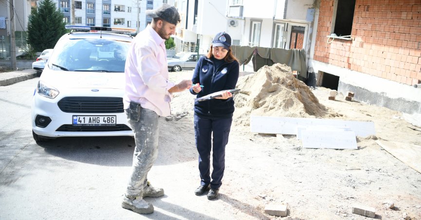 Zabıta ekiplerden inşaatlarda kum denetimi