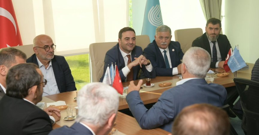 Başkan Özlü: “Hep Birlikte Güzel İşler’e Devam Edeceğiz”       