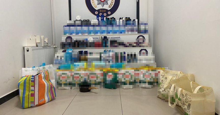 İzmit'te çocuk mağazasını, Sakarya'da marketleri soyan hırsızlar dönüş yolunda yakayı ele verdi