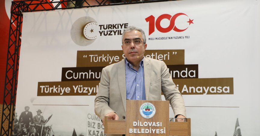 Cumhurbaşkanı Başdanışmanı Uçum, yeni anayasayı anlattı